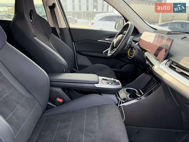 Позашляховик / Кросовер BMW X1 2024 в Львові