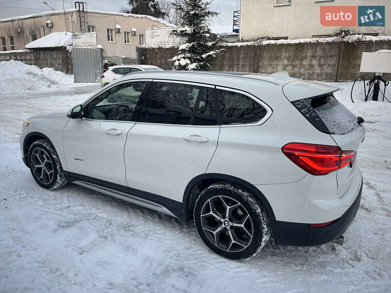 Внедорожник / Кроссовер BMW X1 2016 в Львове