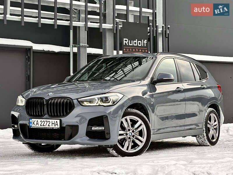 Внедорожник / Кроссовер BMW X1 2022 в Киеве