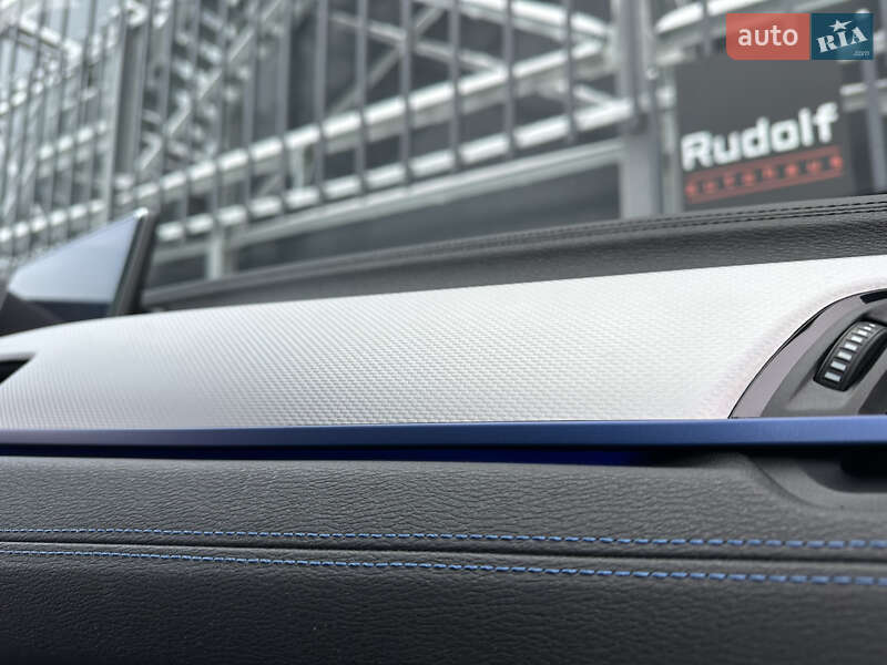 Внедорожник / Кроссовер BMW X1 2022 в Киеве