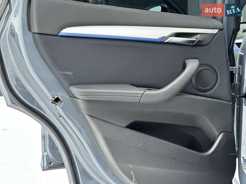 Внедорожник / Кроссовер BMW X1 2022 в Киеве