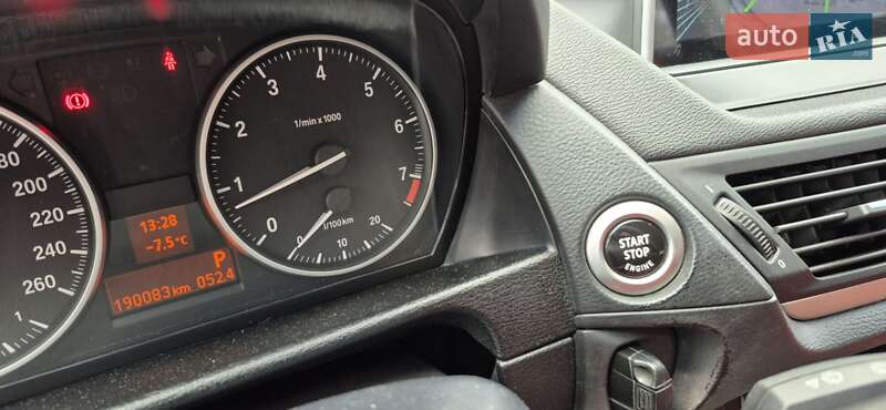 Внедорожник / Кроссовер BMW X1 2010 в Харькове