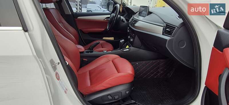 Внедорожник / Кроссовер BMW X1 2010 в Харькове