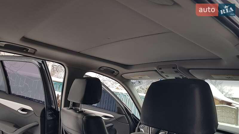 Внедорожник / Кроссовер BMW X1 2012 в Киеве