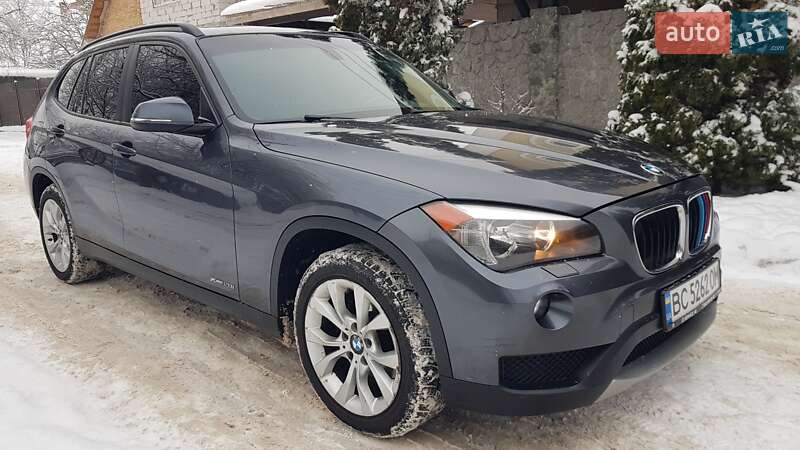 Внедорожник / Кроссовер BMW X1 2012 в Киеве