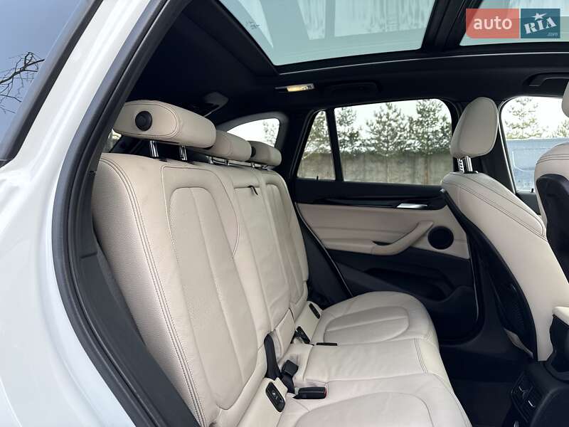 Внедорожник / Кроссовер BMW X1 2018 в Львове