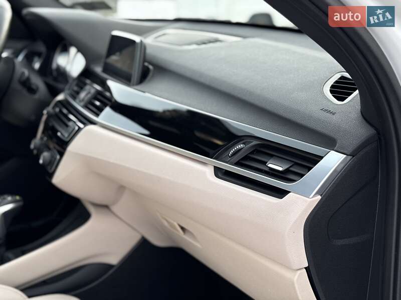 Внедорожник / Кроссовер BMW X1 2018 в Львове