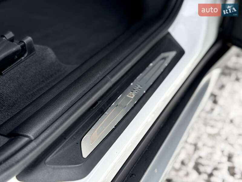 Внедорожник / Кроссовер BMW X1 2018 в Львове