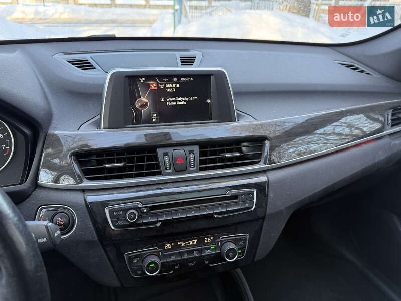 Внедорожник / Кроссовер BMW X1 2016 в Тернополе