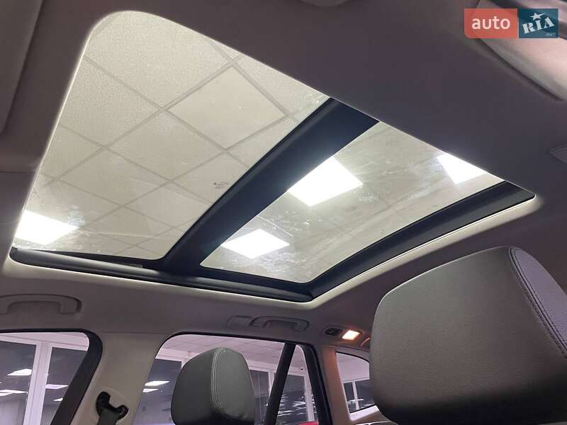 Внедорожник / Кроссовер BMW X1 2011 в Киеве