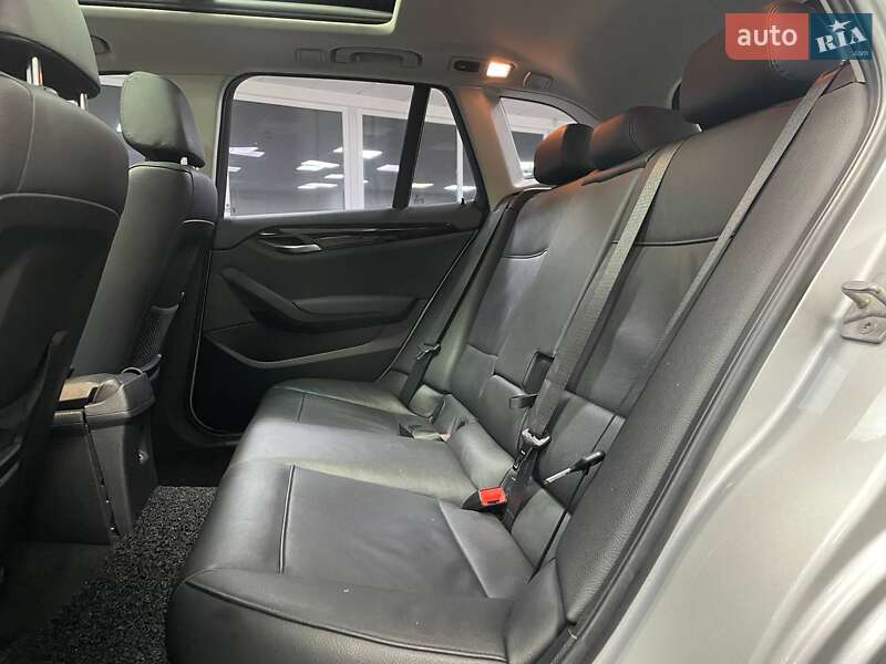 Внедорожник / Кроссовер BMW X1 2011 в Киеве