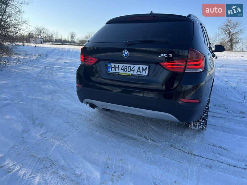 Внедорожник / Кроссовер BMW X1 2012 в Балте