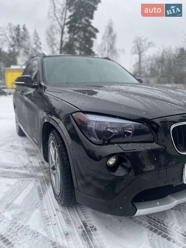 Внедорожник / Кроссовер BMW X1 2013 в Буче
