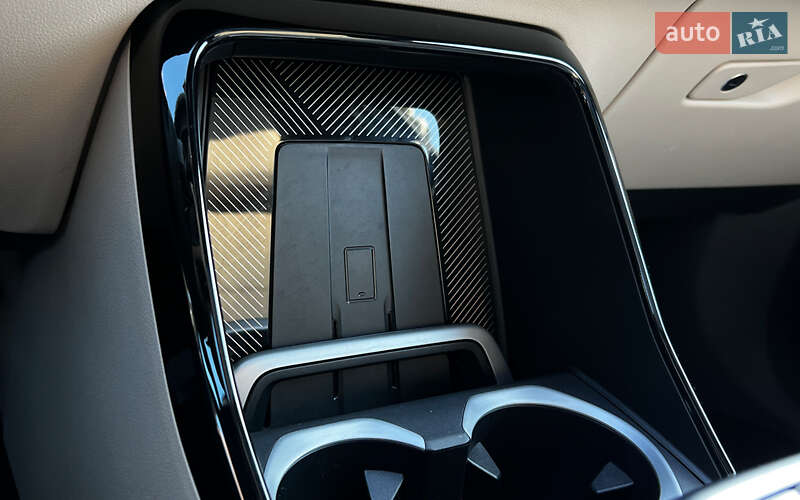 Внедорожник / Кроссовер BMW X1 2024 в Львове