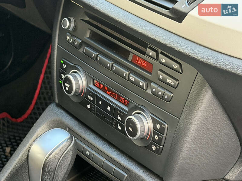 Внедорожник / Кроссовер BMW X1 2010 в Одессе