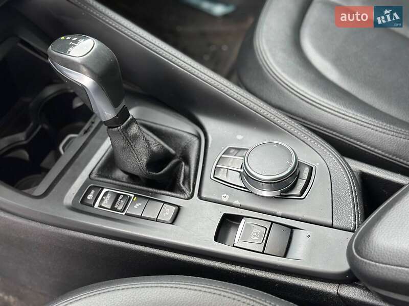 Внедорожник / Кроссовер BMW X1 2016 в Луцке