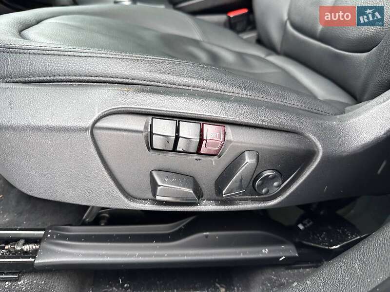 Внедорожник / Кроссовер BMW X1 2016 в Луцке