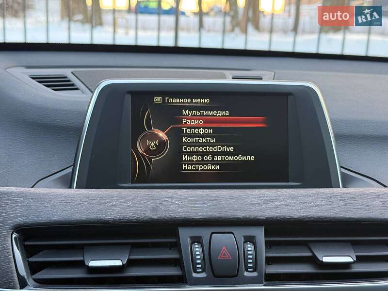 Внедорожник / Кроссовер BMW X1 2016 в Хмельницком