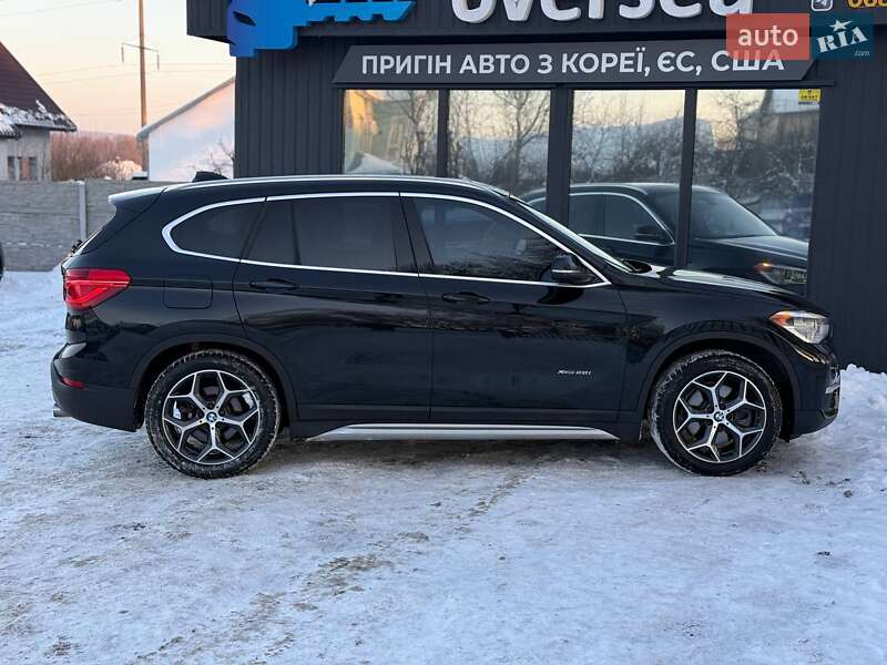 Внедорожник / Кроссовер BMW X1 2016 в Хмельницком