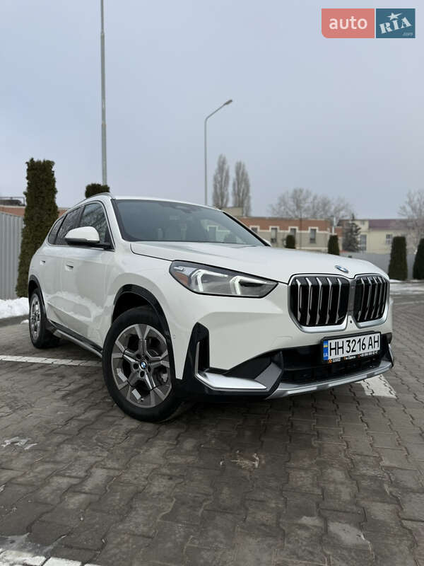 Внедорожник / Кроссовер BMW X1 2024 в Одессе