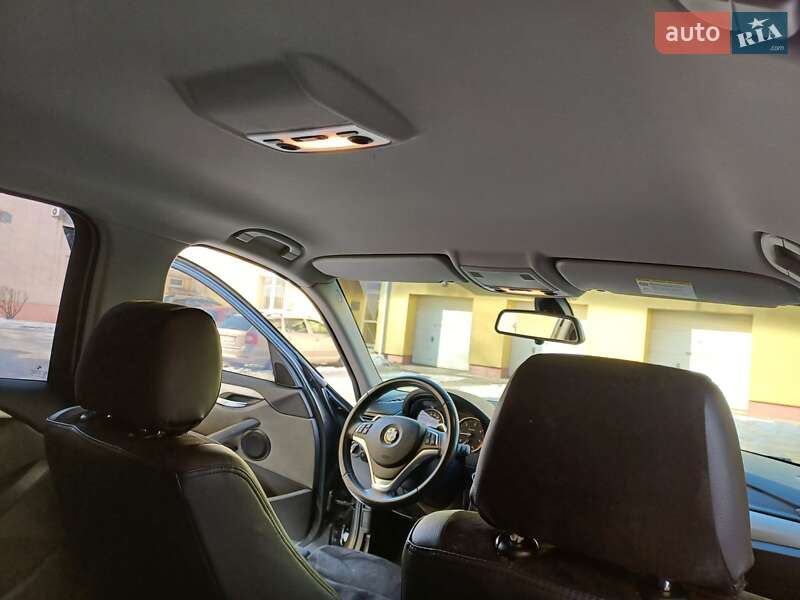 Внедорожник / Кроссовер BMW X1 2013 в Ужгороде фото 18 Внедорожник / Кроссовер BMW X1 2013 в Ужгороде