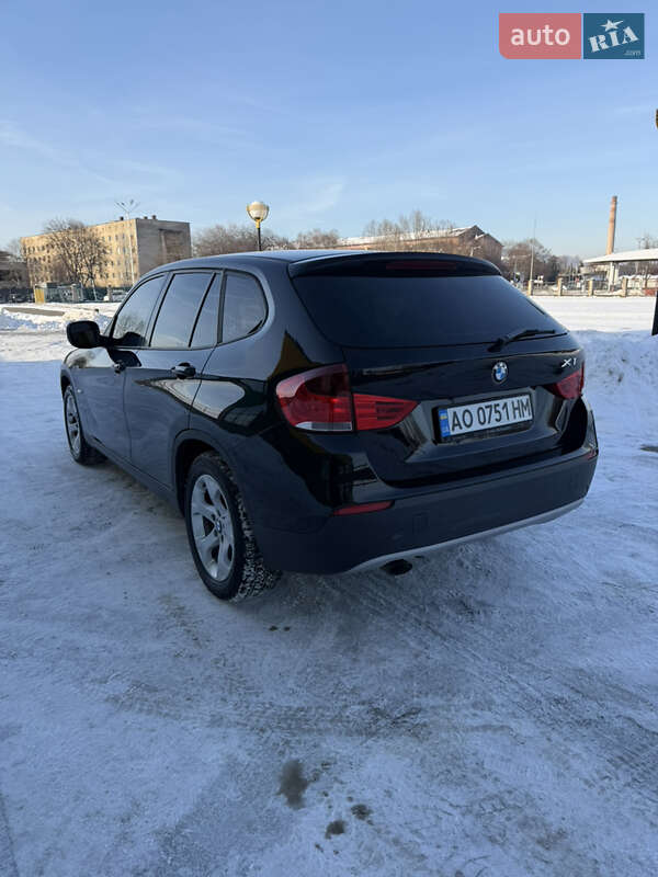 Внедорожник / Кроссовер BMW X1 2011 в Мукачево фото 4 Внедорожник / Кроссовер BMW X1 2011 в Мукачево