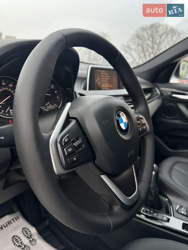 Внедорожник / Кроссовер BMW X1 2016 в Рожнятове