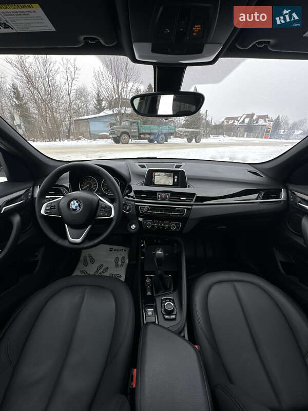 Внедорожник / Кроссовер BMW X1 2016 в Рожнятове