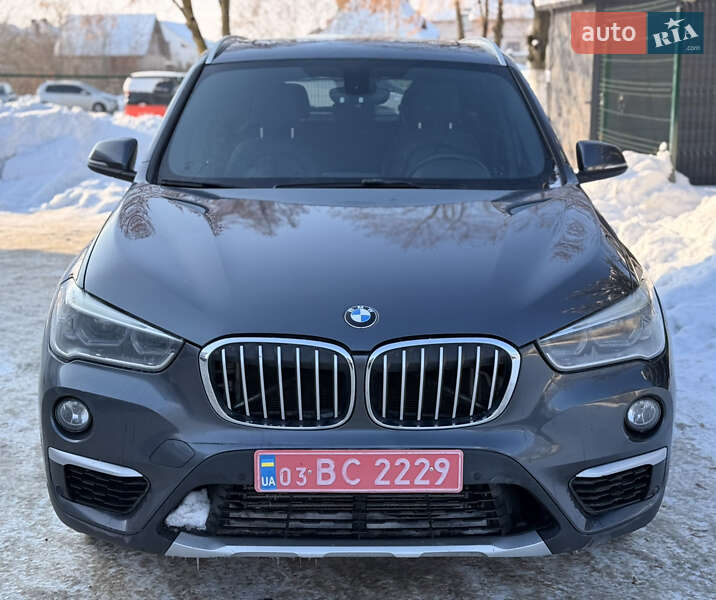 Внедорожник / Кроссовер BMW X1 2017 в Ровно