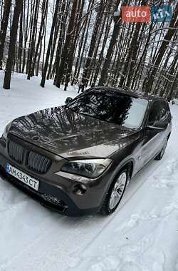 Внедорожник / Кроссовер BMW X1 2010 в Звягеле