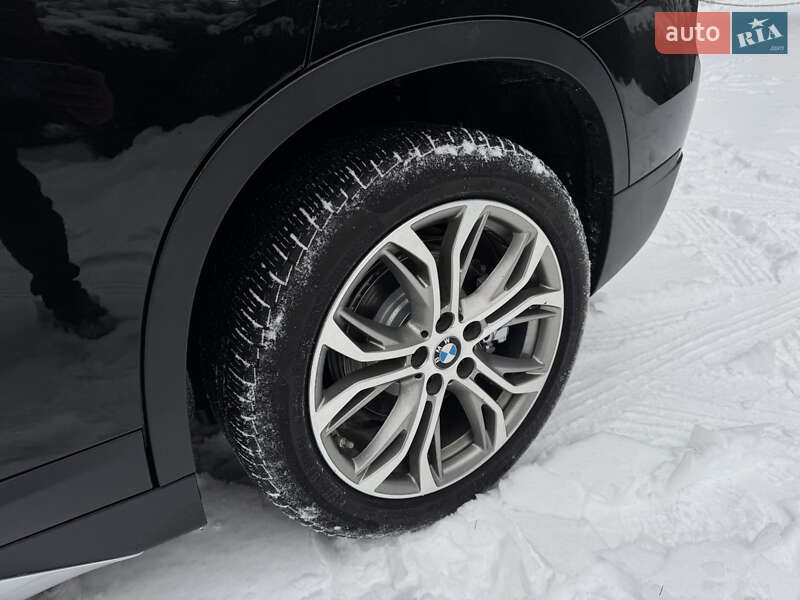 Внедорожник / Кроссовер BMW X1 2017 в Умани