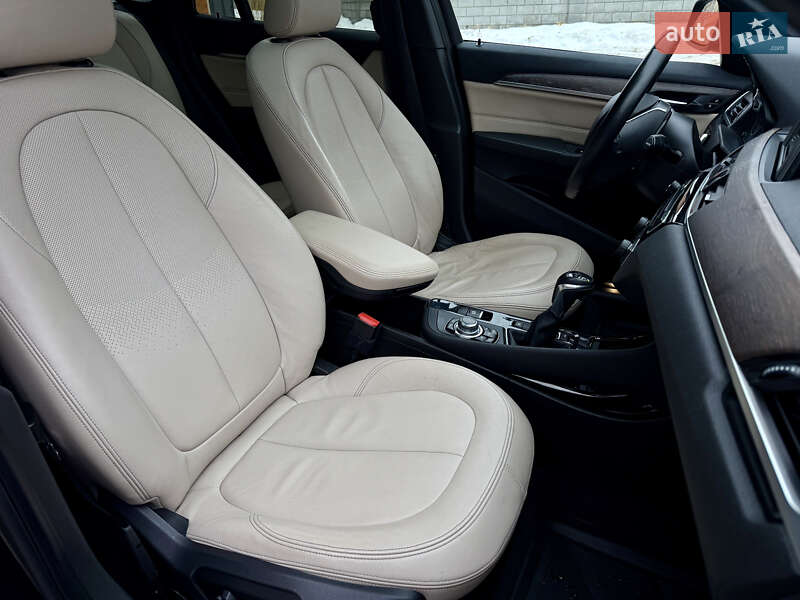 Внедорожник / Кроссовер BMW X1 2015 в Ровно