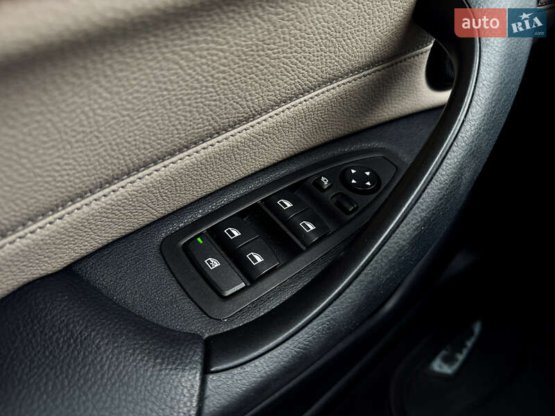 Внедорожник / Кроссовер BMW X1 2015 в Ровно