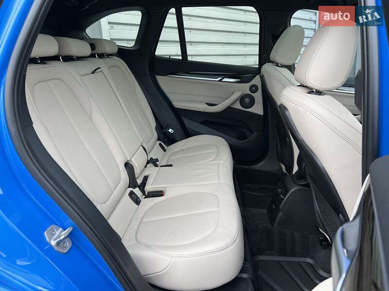 Внедорожник / Кроссовер BMW X1 2020 в Киеве