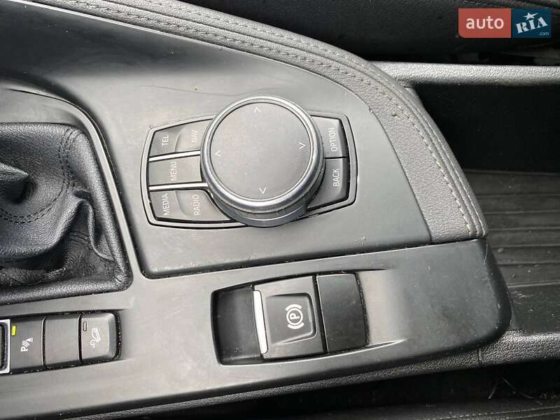 Внедорожник / Кроссовер BMW X1 2017 в Хмельницком