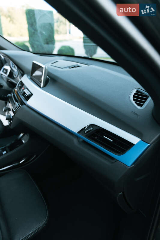 Позашляховик / Кросовер BMW X1 2016 в Дніпрі фото 6 Позашляховик / Кросовер BMW X1 2016 в Дніпрі