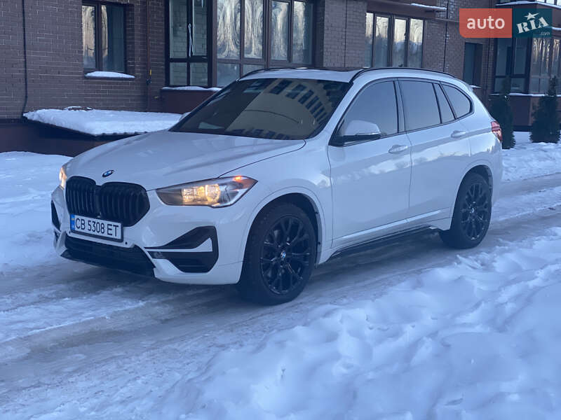 Внедорожник / Кроссовер BMW X1 2021 в Чернигове