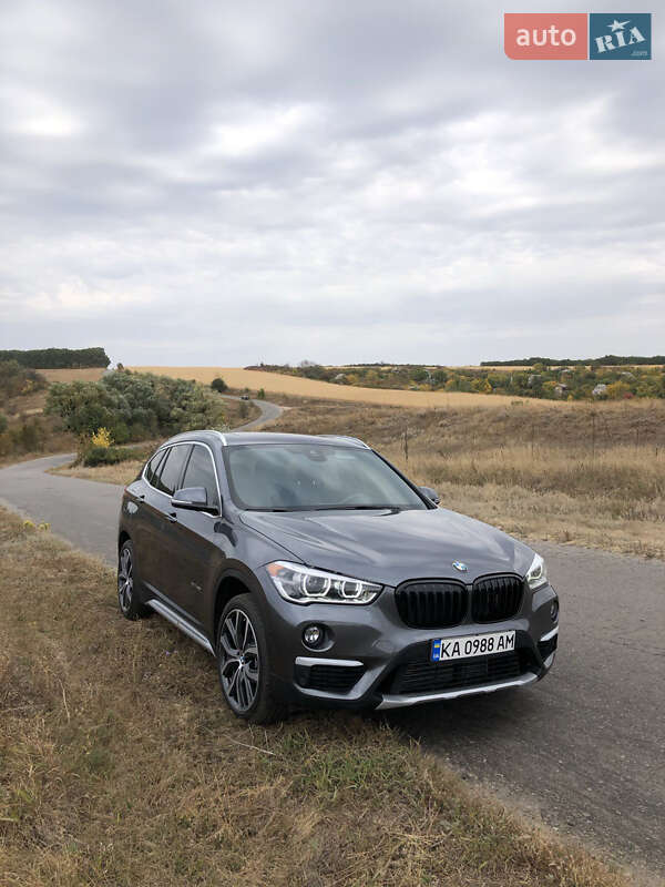 Внедорожник / Кроссовер BMW X1 2017 в Харькове