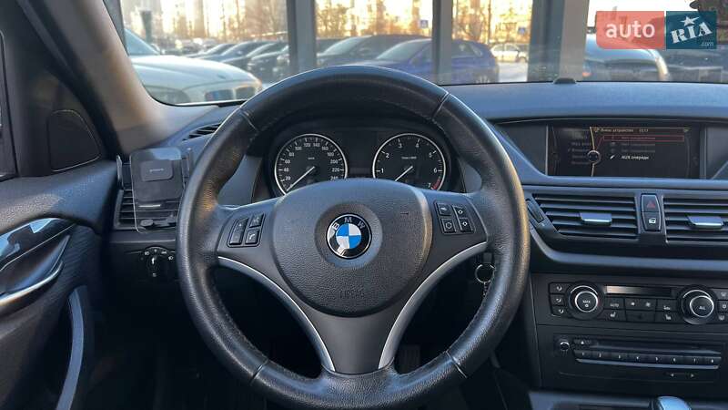 Внедорожник / Кроссовер BMW X1 2012 в Киеве