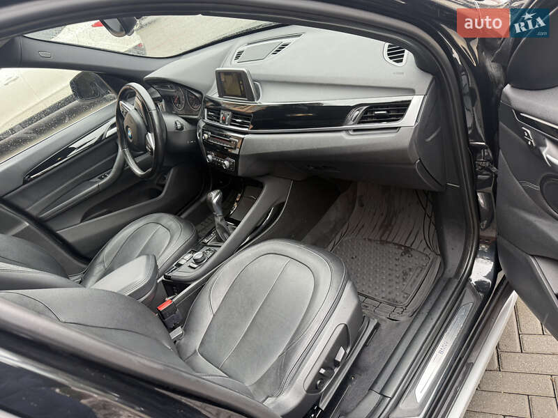 Внедорожник / Кроссовер BMW X1 2016 в Тячеве