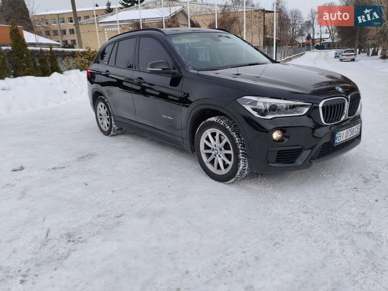 Внедорожник / Кроссовер BMW X1 2015 в Прилуках