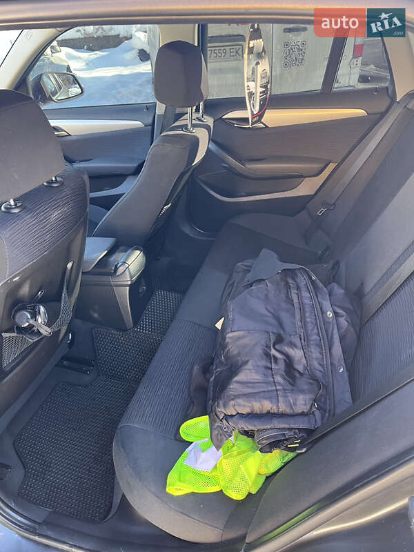 Позашляховик / Кросовер BMW X1 2014 в Києві