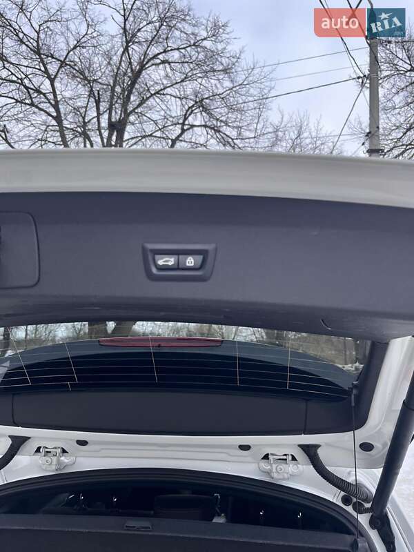 Внедорожник / Кроссовер BMW X1 2018 в Ровно