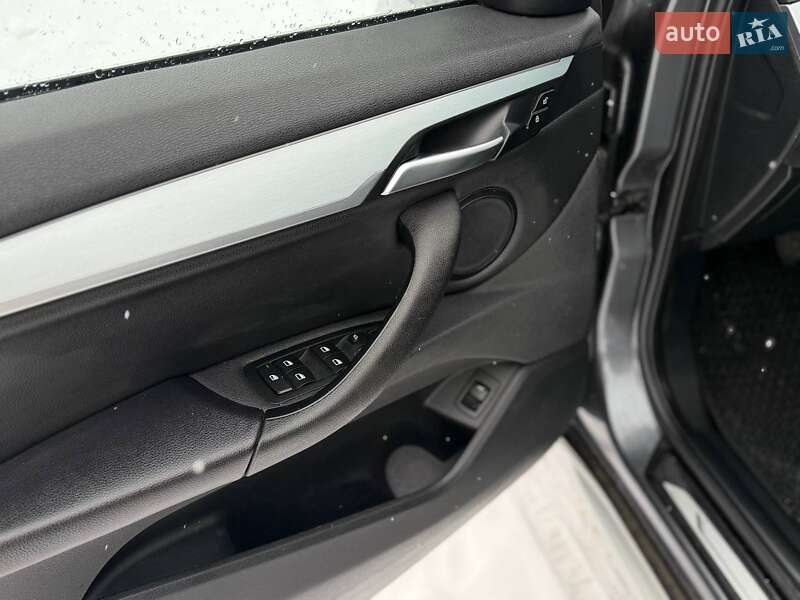 Позашляховик / Кросовер BMW X1 2016 в Львові