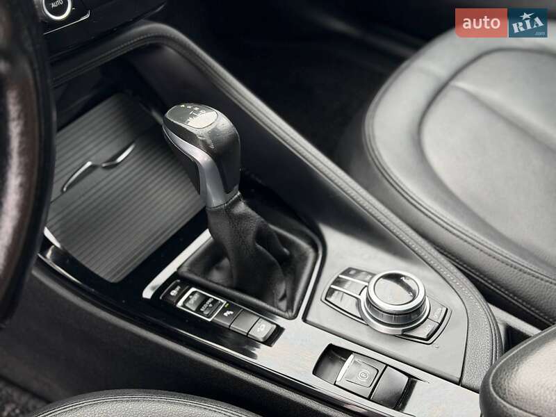 Позашляховик / Кросовер BMW X1 2016 в Львові