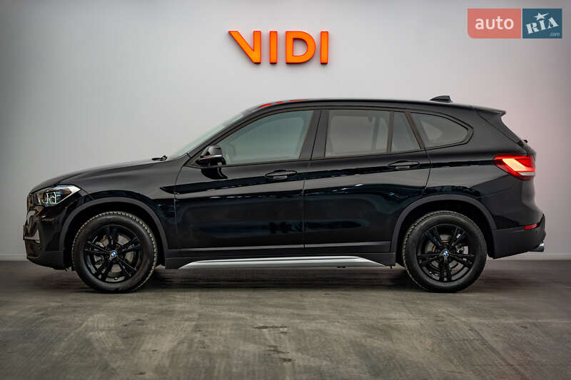 Внедорожник / Кроссовер BMW X1 2020 в Киеве