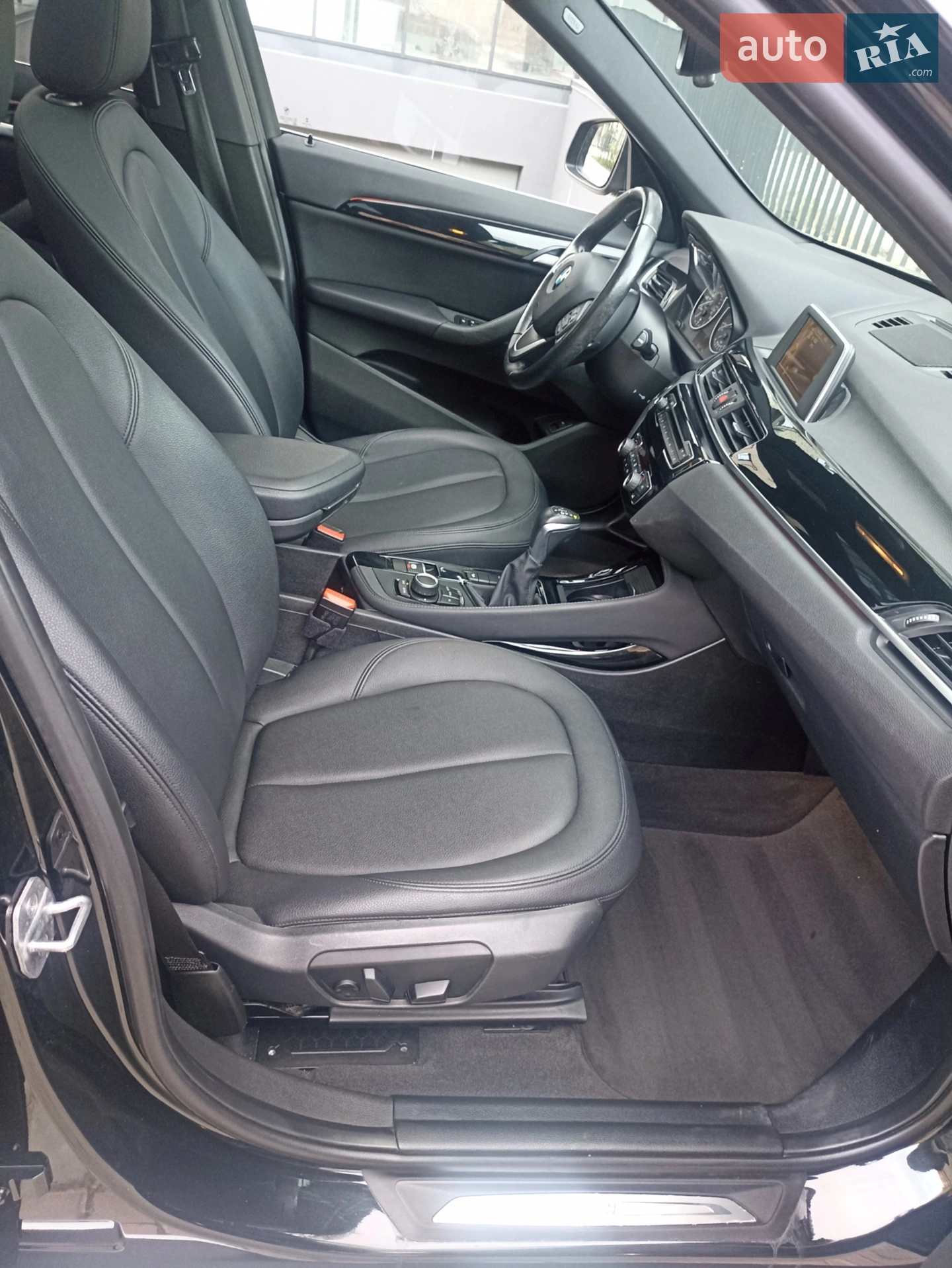 2016 BMW X1 - мініатюра 21