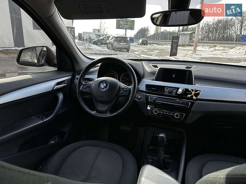 Внедорожник / Кроссовер BMW X1 2018 в Львове
