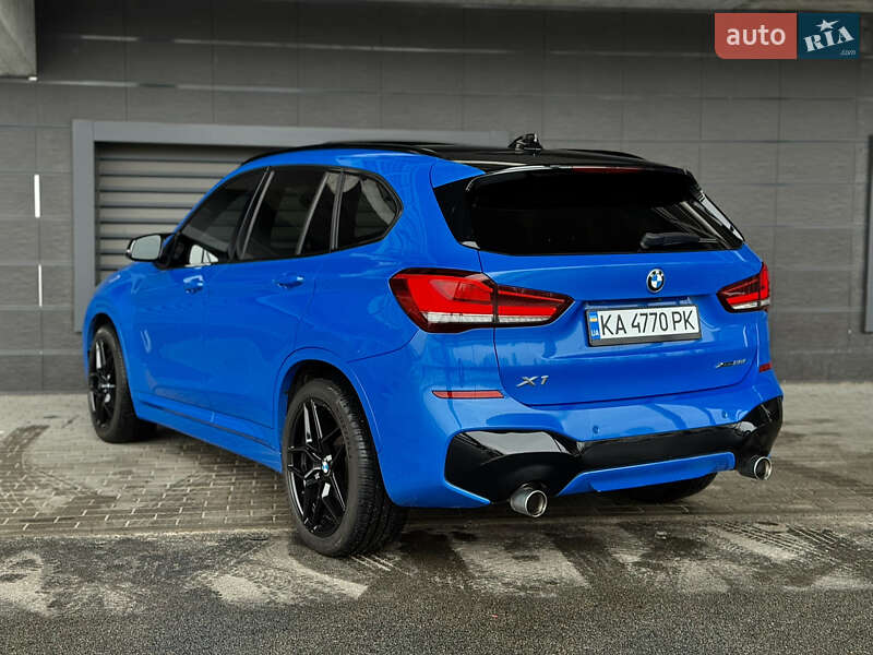 Внедорожник / Кроссовер BMW X1 2021 в Киеве