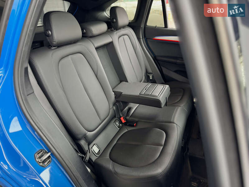 Внедорожник / Кроссовер BMW X1 2021 в Киеве